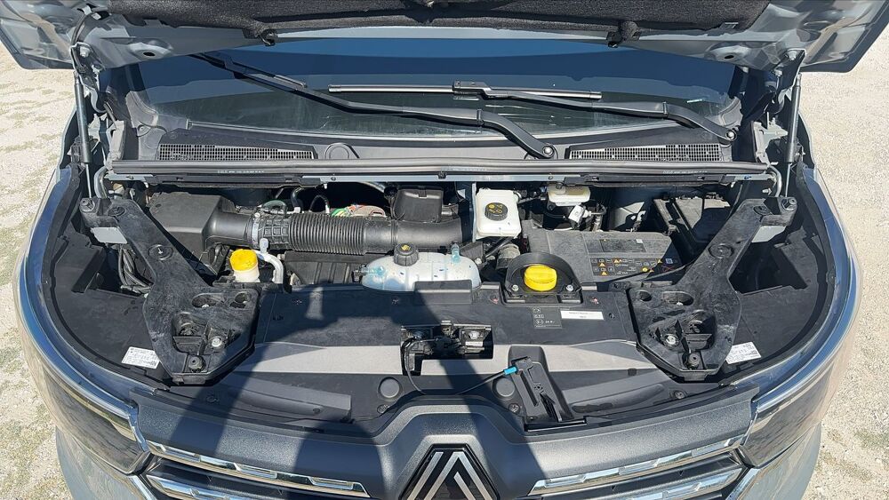 Trafic VU III 2.0 dCi 150 EDC7 L1h1 Red Edition Confort - Automatiq 2024 occasion 83000 Toulon
