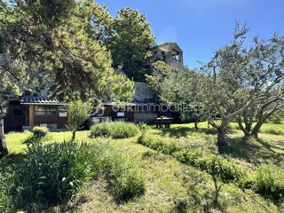  Propriété/château à vendre 4 pièces 100 m²
