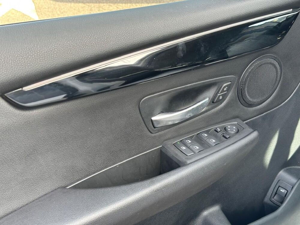 Serie 2 (F46) (2) GRAN TOURER 218IA SPORT 2019 occasion 78240 Chambourcy