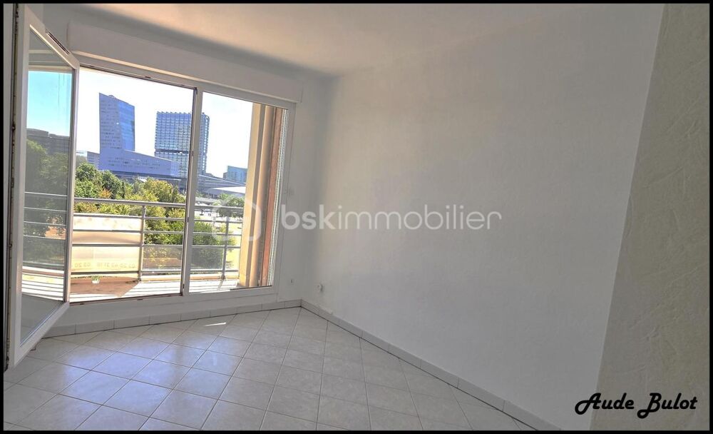Vente Appartement Lille – Quartier Euralille / Parc Matisse – Appartement T3 de 61 m² avec balcon, et vue dégagée Lille