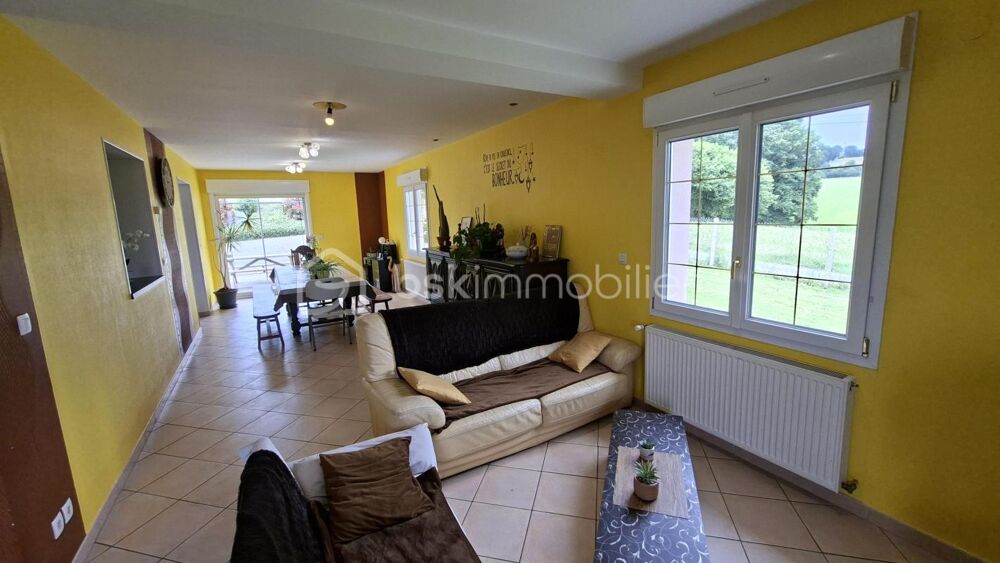 Vente Maison Propriété unique avec habitation de 200 m², vaste dépendance professionnelle Roullours