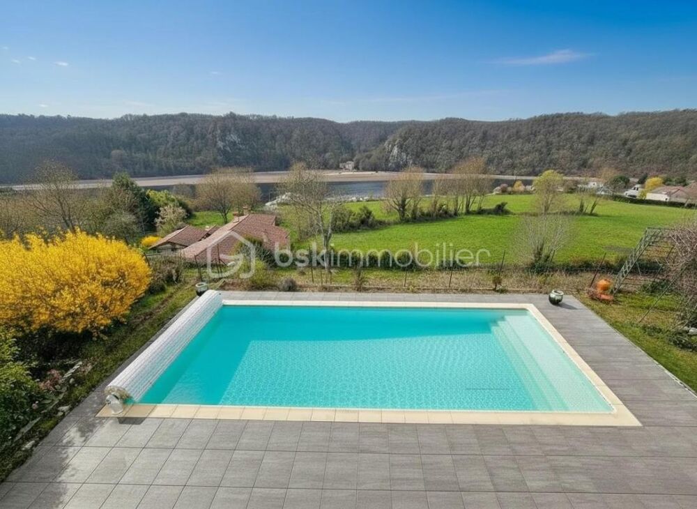 � vendre  Propri�t�/ch�teau Saint-Paul-en-Cornillon (42240)