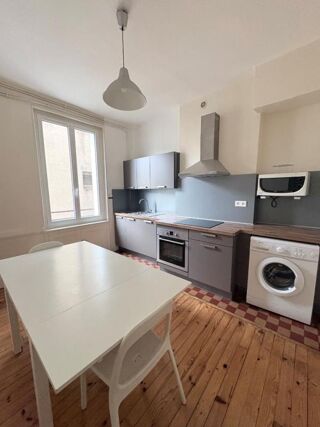  Appartement à louer 2 pièces 58 m²