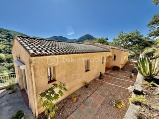  Maison  vendre 6 pices 240 m