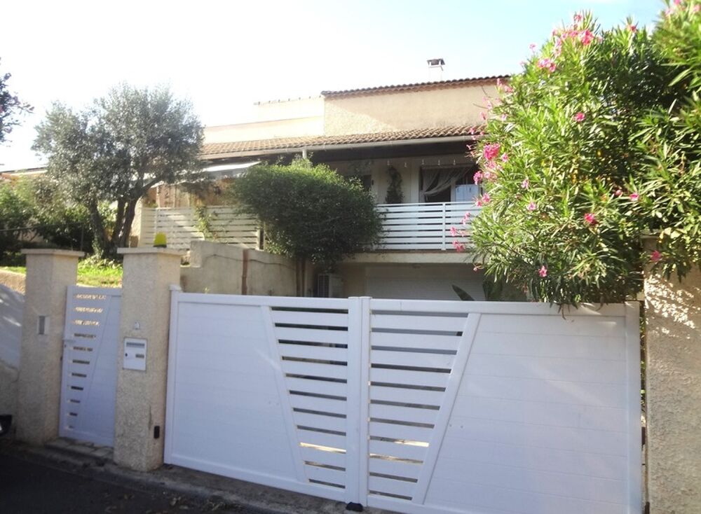 Maison à vendre 6 pièces VIAS (34)
