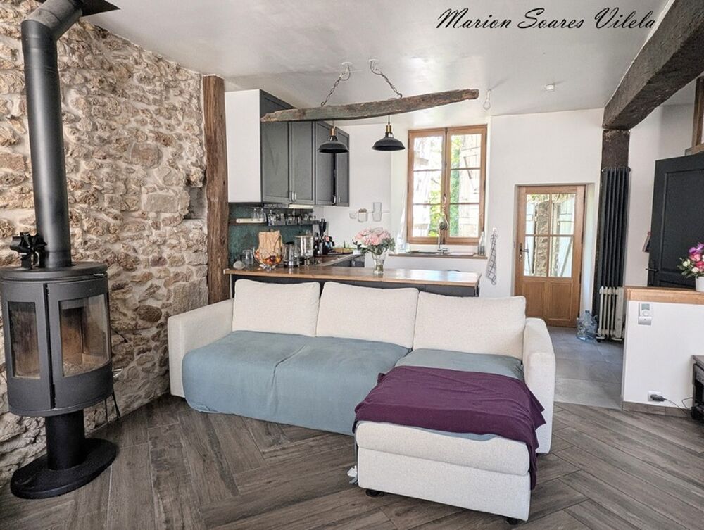 Vente Maison Maison en pierre rénovée avec jardin, en plein cœur de Chaumes-en-Brie Chaumes en brie