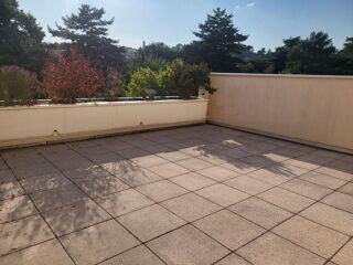  Appartement à louer 3 pièces 68 m²