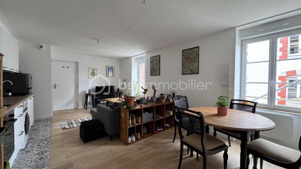 Vente Appartement T2 Coup de cœur entièrement rénové – 39 m² – Rennes Jacques Cartier Rennes