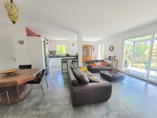  Villa à vendre 6 pièces 147 m²
