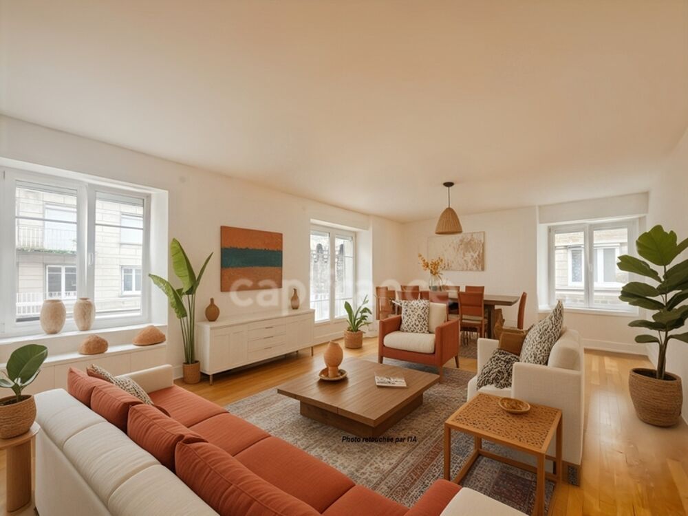 Vente Appartement Appartement 118 m² : vaste séjour de 32 m², 3 chambres, cave, grenier et garage en plein centre de VIRE (14) Vire