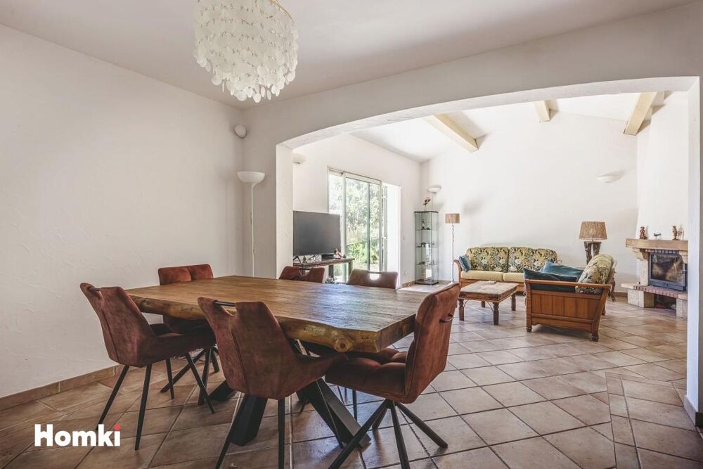 Vente Maison Maison/Villa T5 de 111 m² à Le Luc 83340 Le luc