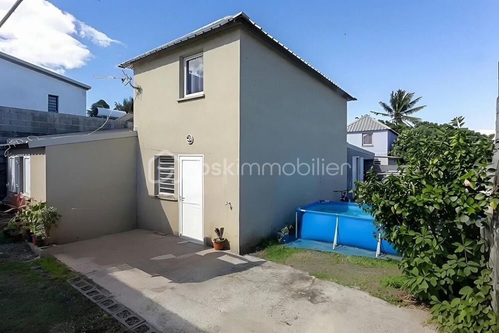 Vente Maison Maison F4 de 110 m² à Saint-Pierre (Basse-Terre) : une opportunité à saisir rapidement ! Saint pierre