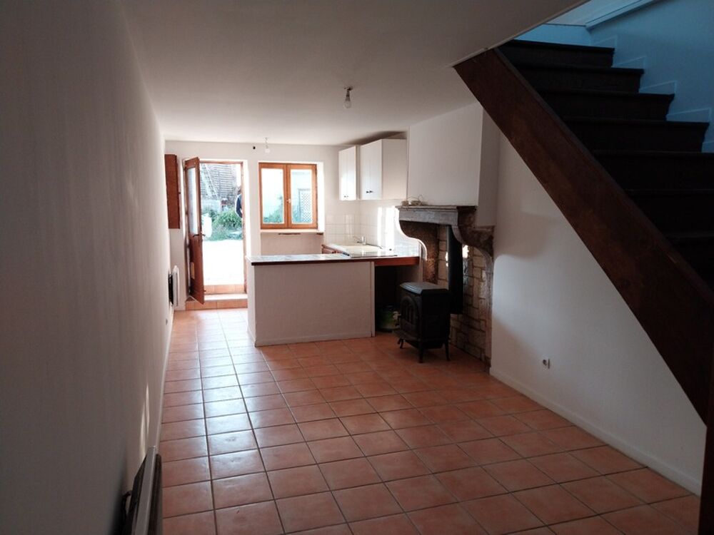 Maison avec terrasse - Idéal investissement locatif ou résidence principale - SAINTE MARIE SUR OUCHE (21)