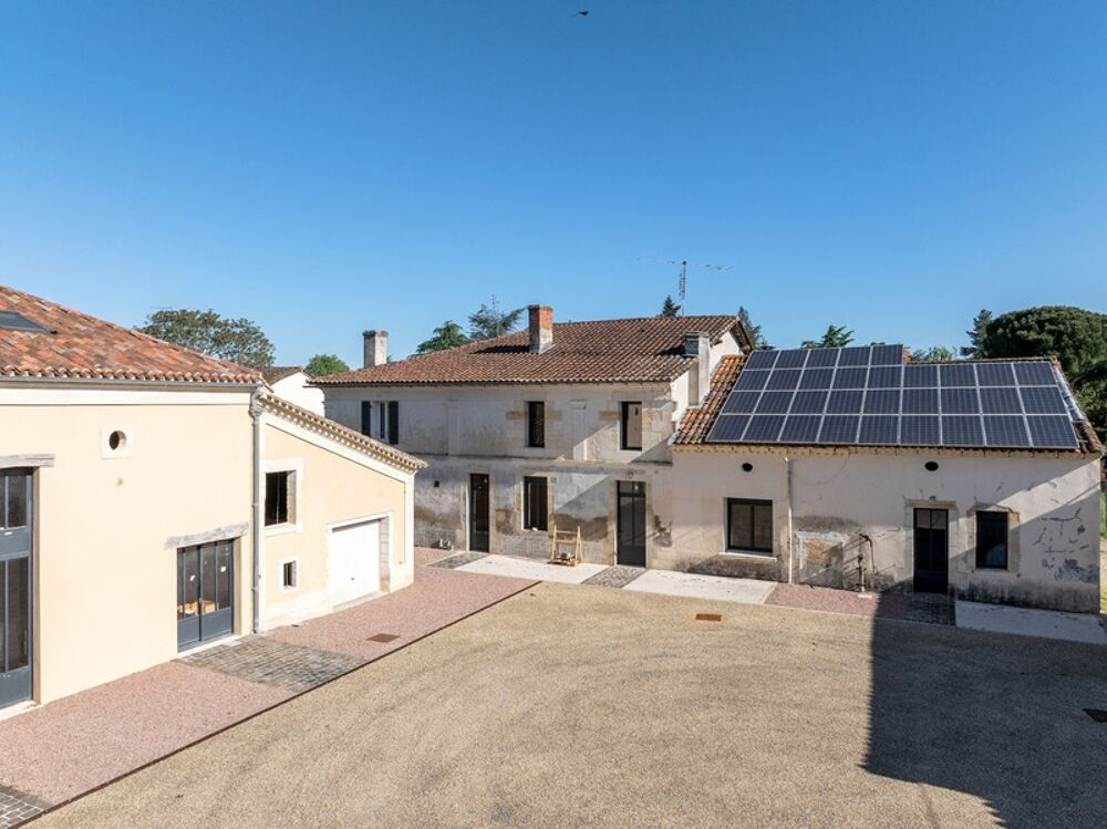 Ensemble immobilier à fort potentiel  1 085 m²  terrain 3 150 m²
