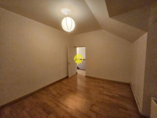  Maison à louer 5 pièces 99 m²
