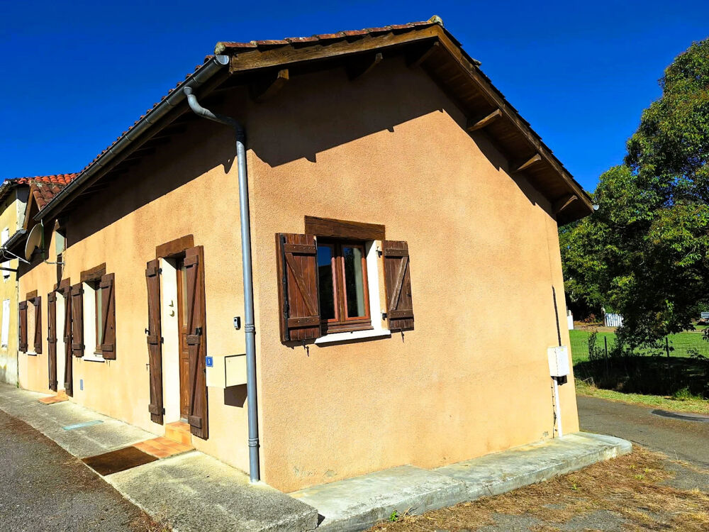 ? À VENDRE  Maison ancienne de 76 m² avec 2 chambres, sous-sol et cour à Vergoignan