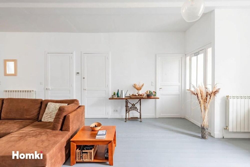 Vente Maison Maison de village de charme : l'art de recevoir et de se retrouver / Charming Village House: The Art of Hosting and Gathering Cabrespine