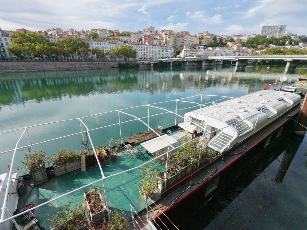 Vente Autre LYON 6 – QUAI DE SERBIE – PÉNICHE 160 M² À RÉNOVER ENTIÈREMENT Lyon 6