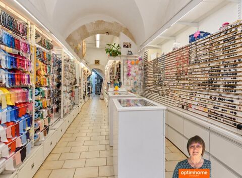 Fonds de commerce Mercerie &agrave; vendre Ecusson de NIMES (30) 99000 30000 Nimes