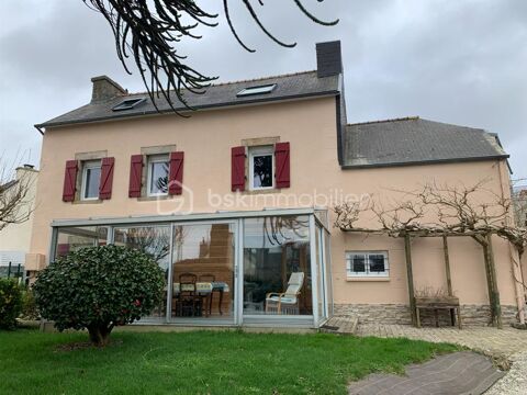   SAINT-THONAN - MAISON - 148 M2 - QUATRE CHAMBRES - MEZZANINE avec TERRASSE - V�RANDA - JARDIN - DOUBLE GARAGE - D�PENDANCES Maison - 6 pi�ce(s) - 148 m�