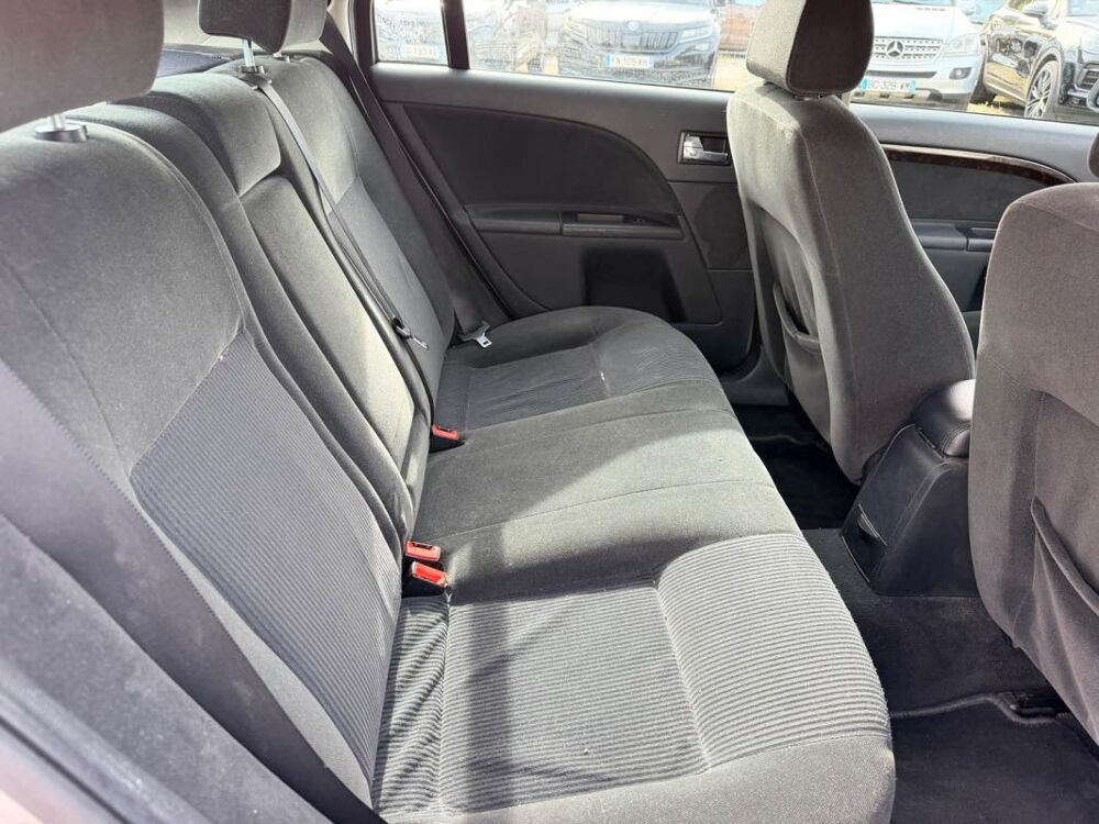 Mondeo 2.0 TDCi 115 FAP Ghia 2005 occasion 84700 Sorgues