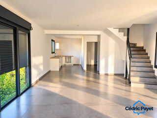 Vente Maison Maison à vendre 4 pièces SAINT PIERRE (97410) Saint pierre