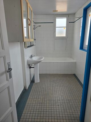  Maison  vendre 8 pices 92 m