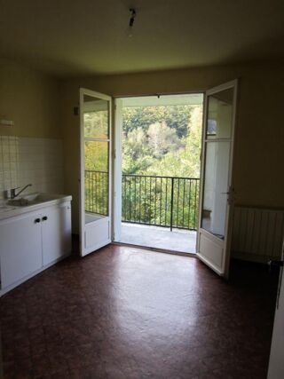  Immeuble � vendre 14 pi�ces 264 m�