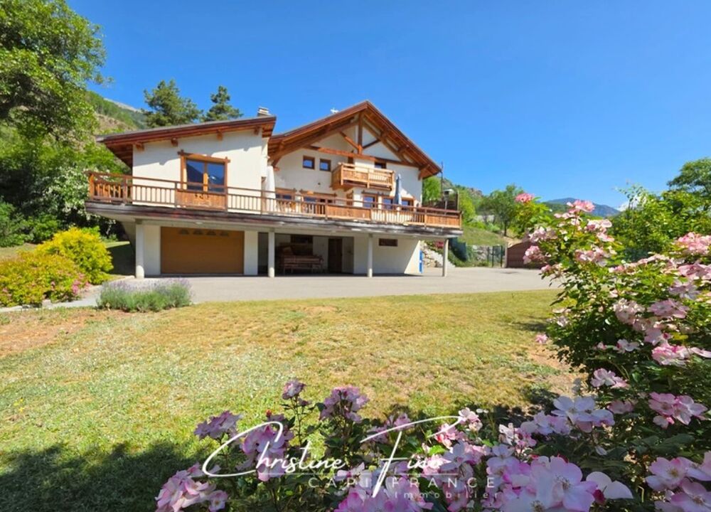 BRIANCON Chalet avec terrasse et appartement indépendant