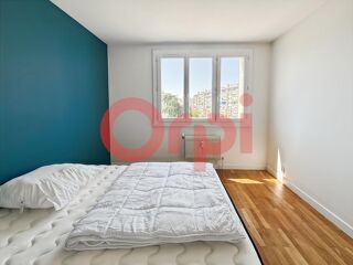  Appartement à louer 3 pièces 87 m²