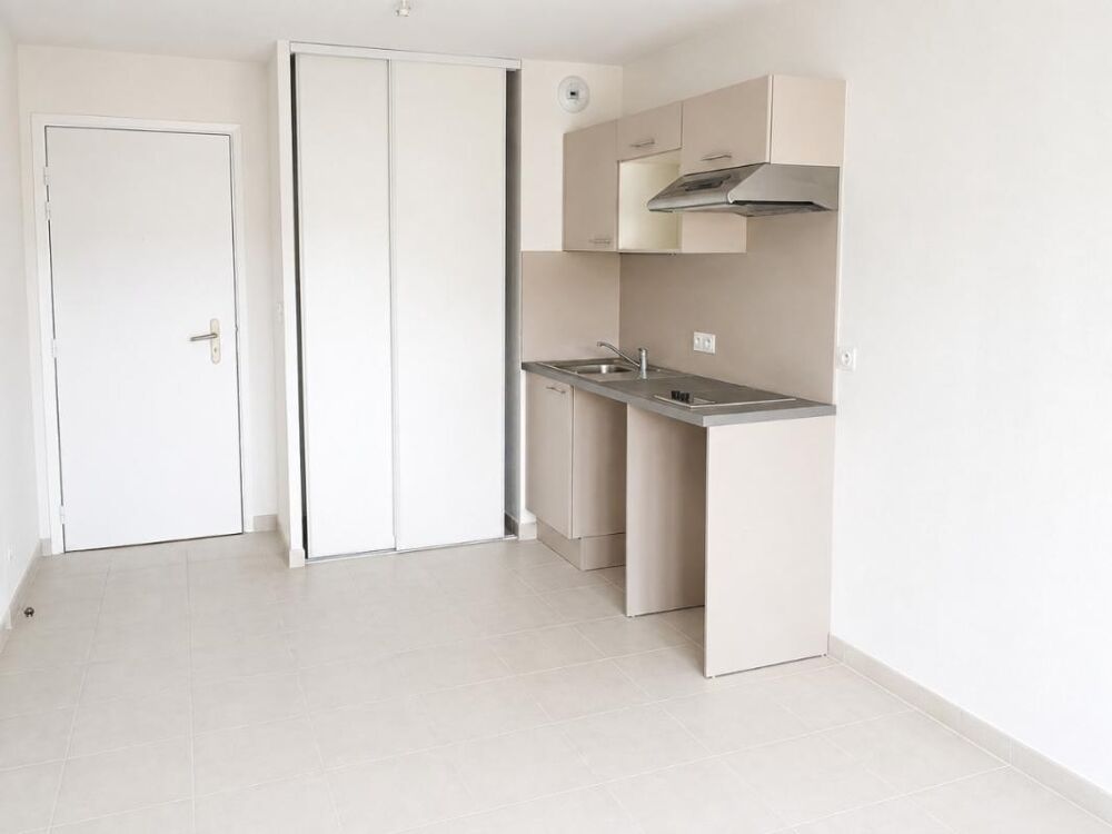 Location Appartement T2 avec terrasse et parking à Toulon Toulon