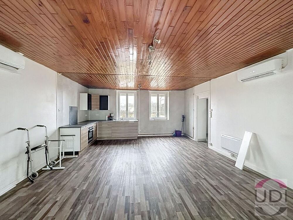 Maison en pierre rénovée avec terrain 2 839 m²  Saint-Sauvier (20 min Montluçon)