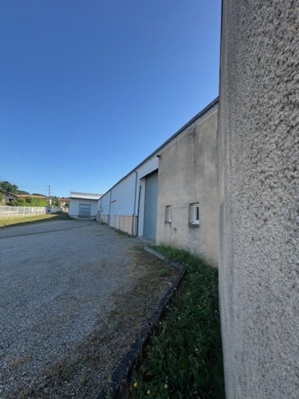   Locaux industriels de 488 m² à louer (38) Chanas