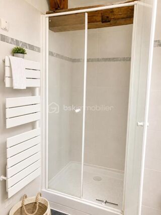  Immeuble � vendre 8 pi�ces 210 m�
