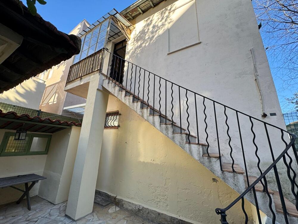 Idéal Investisseur Maison Vence 2 logements 5 pièce(s) 95 m2 pouvant être réunis
