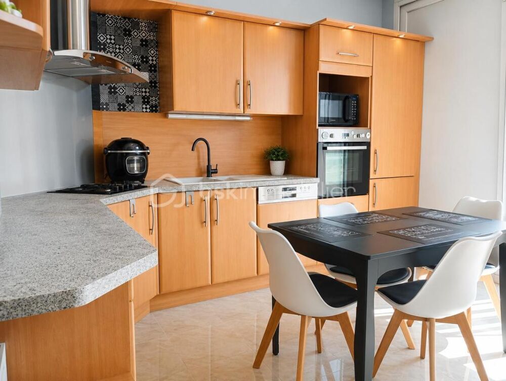 NOUVEAUTE - MAISON DE VILLE136M² - RETHEL - JARDIN ET SOUS SOL