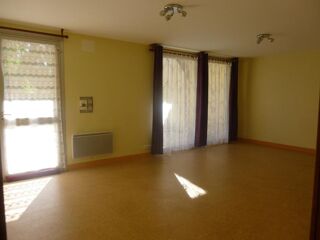  Appartement à louer 4 pièces 87 m²
