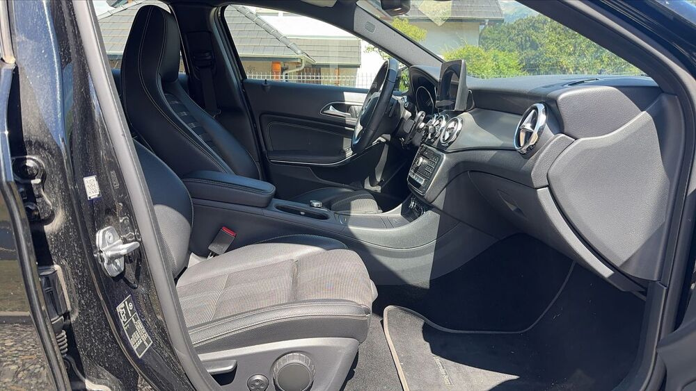 Classe GLA 200 156 7G-DCT Sensation - Automatique 2019 occasion 38000 Grenoble