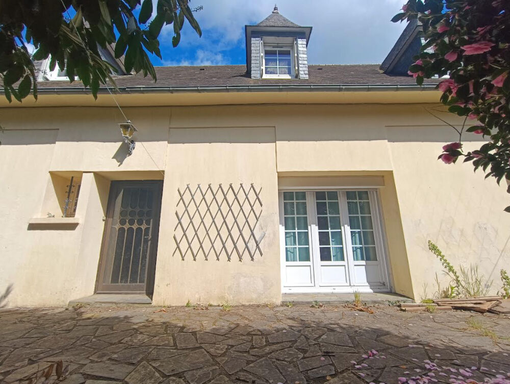 29530 Plonevez du Faou maison familiale 7 chambres 2 salons garage sur 2800 m²