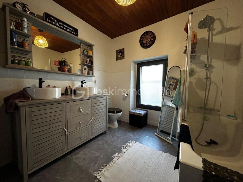 Vivre en tranquillité dans une maison chaleureuse à Saint-Georges-de-Luzençon