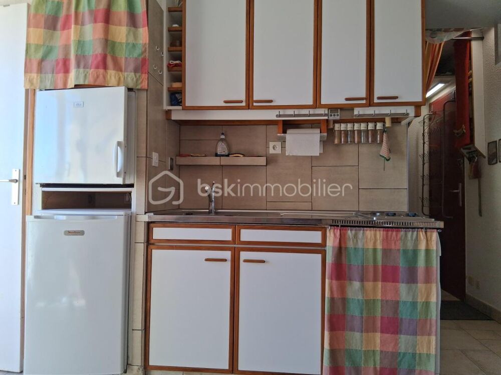 Vente Appartement NARBONNE-PLAGE - APPARTEMENT T2  au 2ème étage avec PLACE DE PARKING – BON ETAT à 100m de la plage - Vendu meublé Narbonne plage