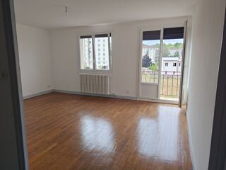  Appartement à louer 3 pièces 63 m²