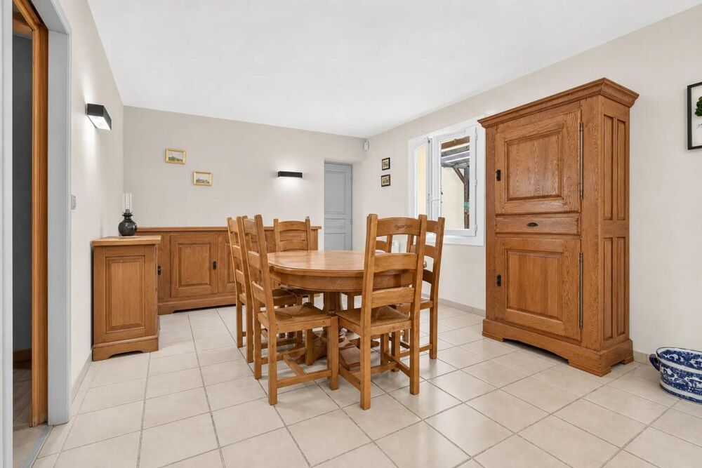 Maison de 7 pièces de 140 m² à Orgon