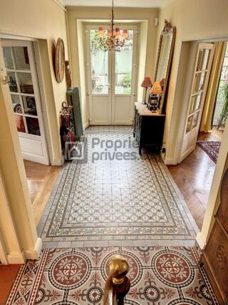  Propri�t�/ch�teau � vendre 11 pi�ces 266 m�