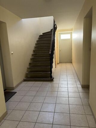  Immeuble  vendre 15 + pices 390 m