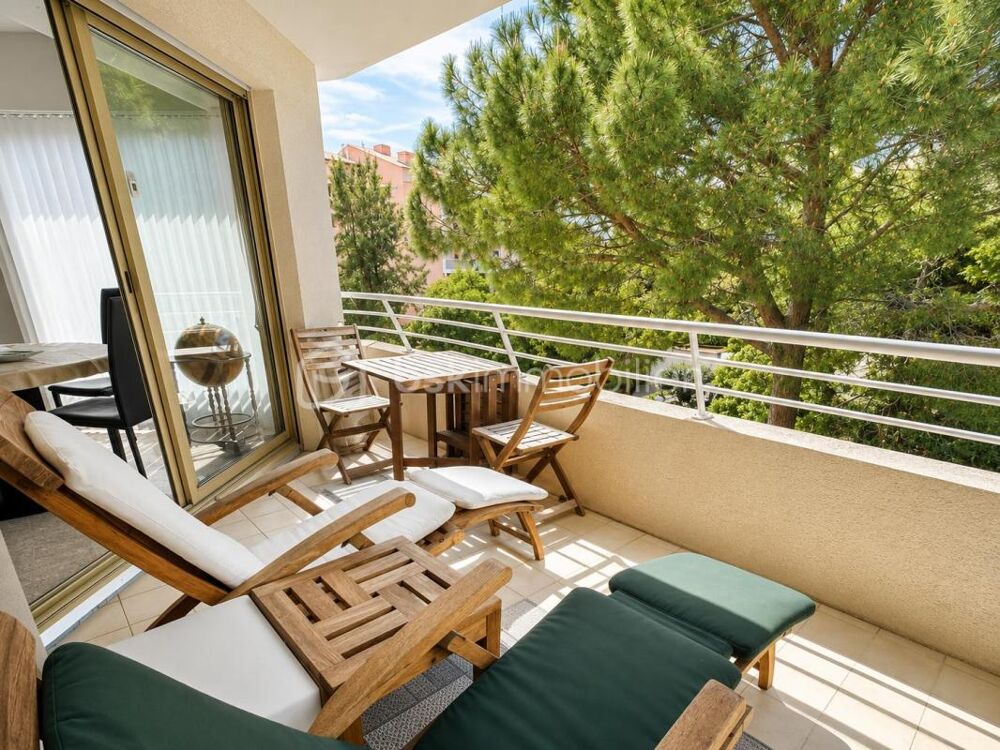 Vente Appartement Cannes – Superbe appartement 2 pièces avec piscine, parking et aperçu mer Cannes
