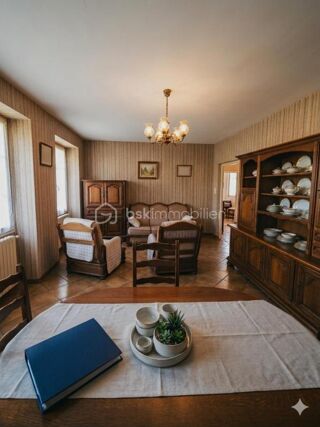  Maison à vendre 10 pièces 203 m²