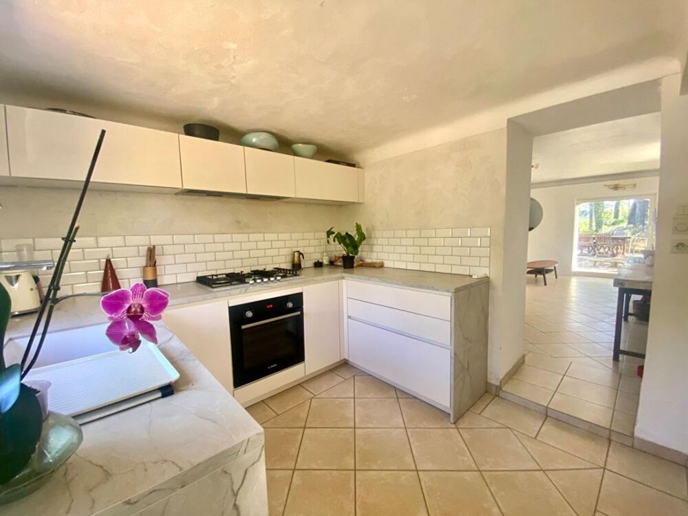 Maison La Cadiere D Azur 3 pièce(s) 90 m2 avec dépendance