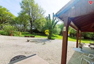  Propriété/château à vendre 5 pièces 132 m²