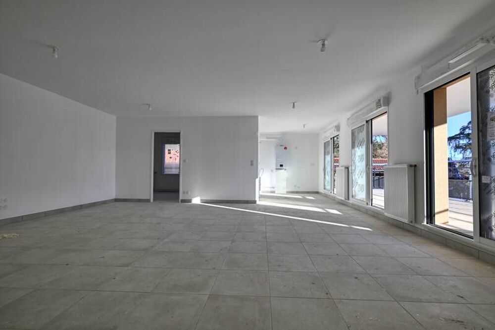 Superbe appartement T4 : Spacieux et Moderne pour un Nouveau Style de Vie !